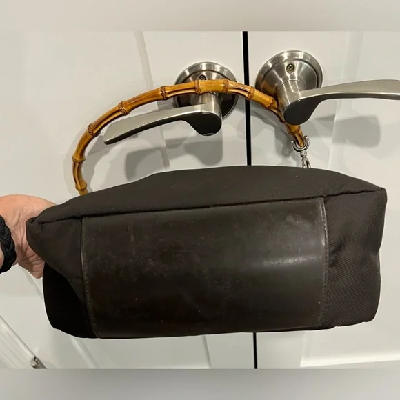 ♥️HostPick! Gucci Bamboo Classic Iconic Large Nylon Purse - Picture 4 of 6